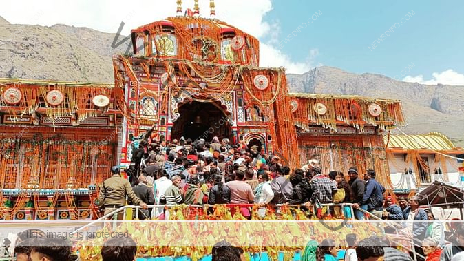 chardham-yatra-2024-badrinath-dham_0243e06c1c687f055221673d7bf74dc6.jpeg
